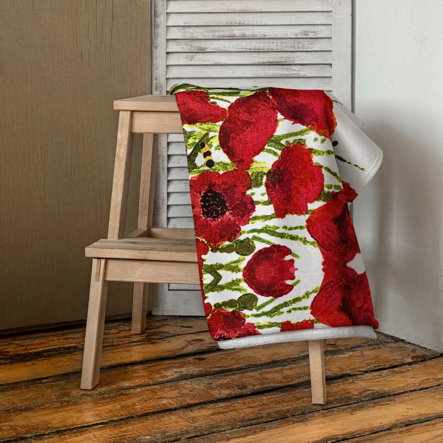 Red poppies beach towel,floral decor,botanical towels,bathroom towel,guest towel,pool towel,vacation towel,housewares,floral towels