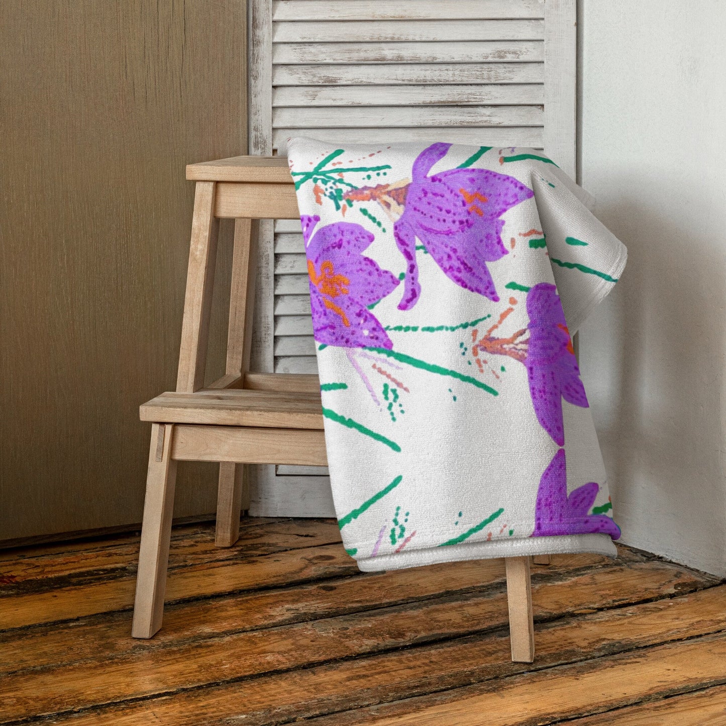 Crocus flower beach towel,botanical towels,floral decor,housewares,kids bath towel,pool towel,vacation towel,vintage towel,bath towels