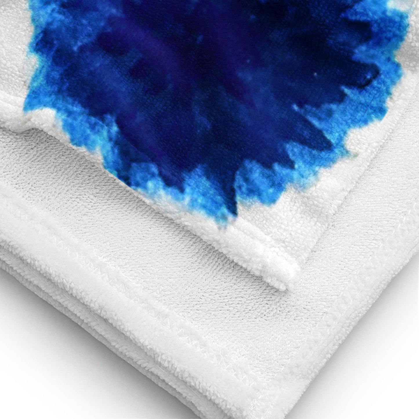 Blue Bachelors Button Towel,fall towel,bath towel,botanical towel,housewares,decor,pool towel,guest towel,gym towel,kids bath towel