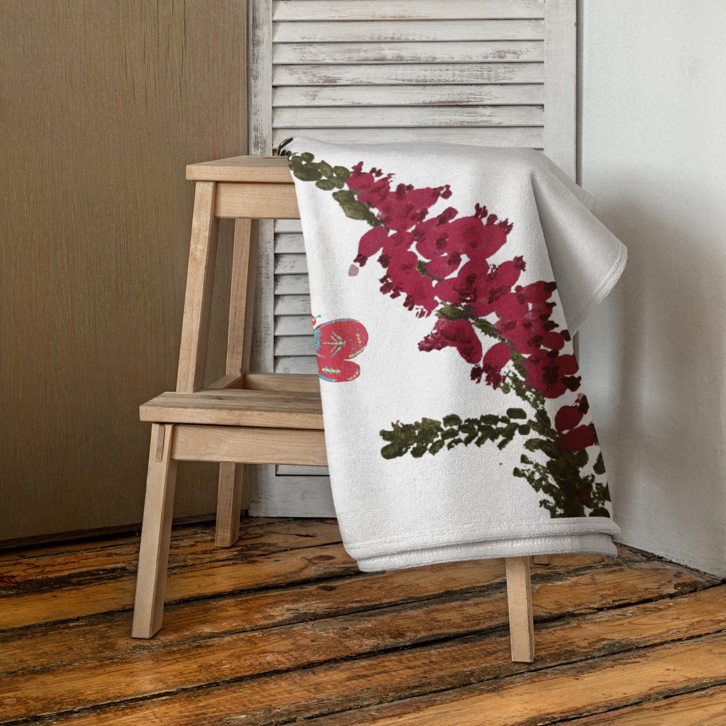 Bath Towel,dragonfly lover gift,botanical towel,guest towel,gym towel,housewares,decor,pool towel,beach towels,kids bath towel,gym towel