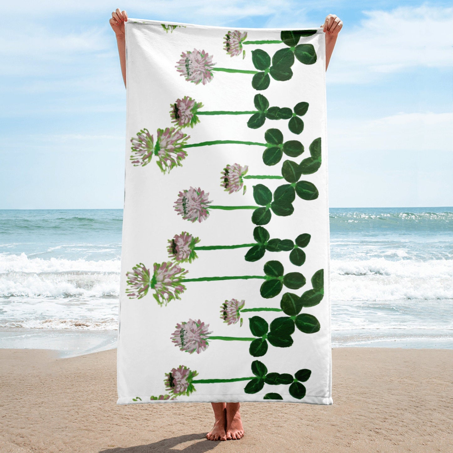 White Clover floral towel,fall towels,bath towels,housewares,decor,guest towels,botanical towels,kids bath towels,beach towels,gym towels