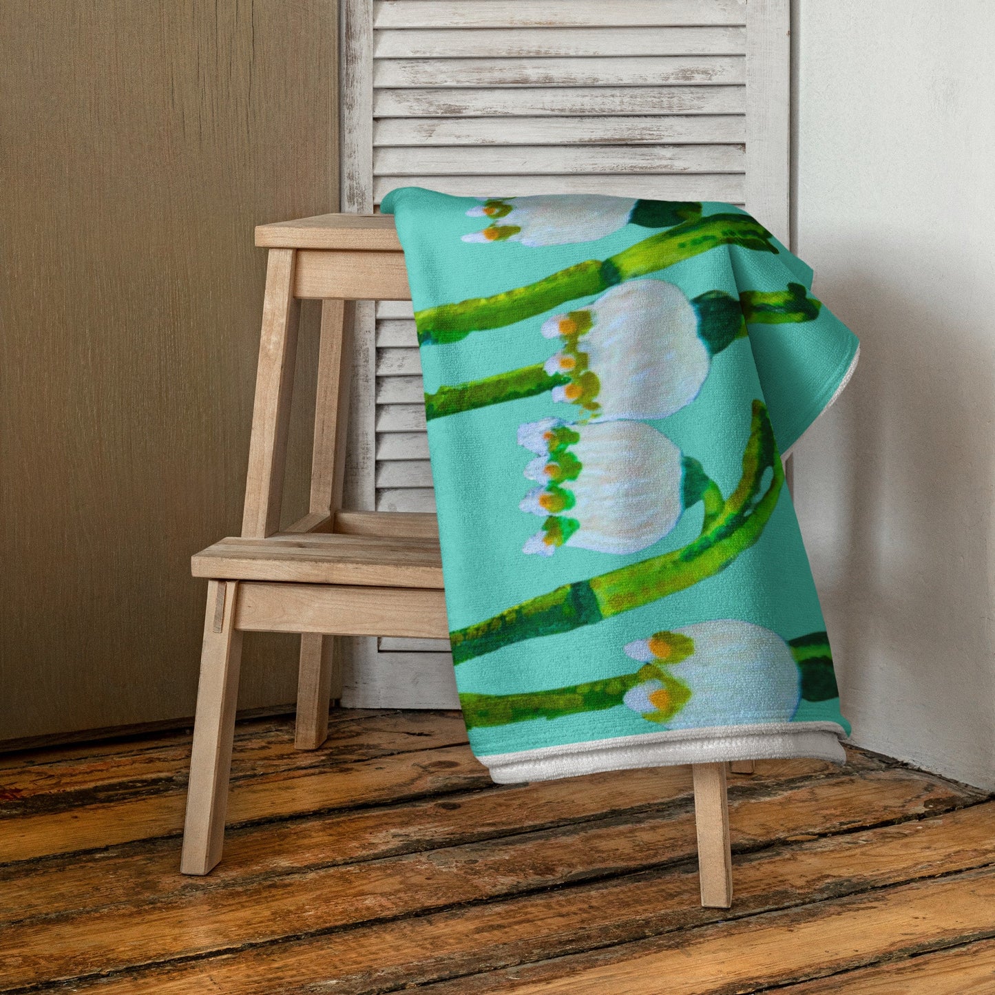 Snowflake floral bath towel,fall towels,housewares,decor,beach towels,kids bath towels,premium towels,botanical towels,nature lovers gift