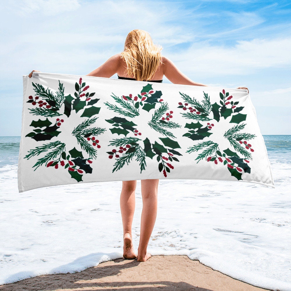 Christmas Holly Towel,fall towels,housewares,decor,holiday decor,beach towels,kids bath towels,guest towels,botanical towels,christmas towel