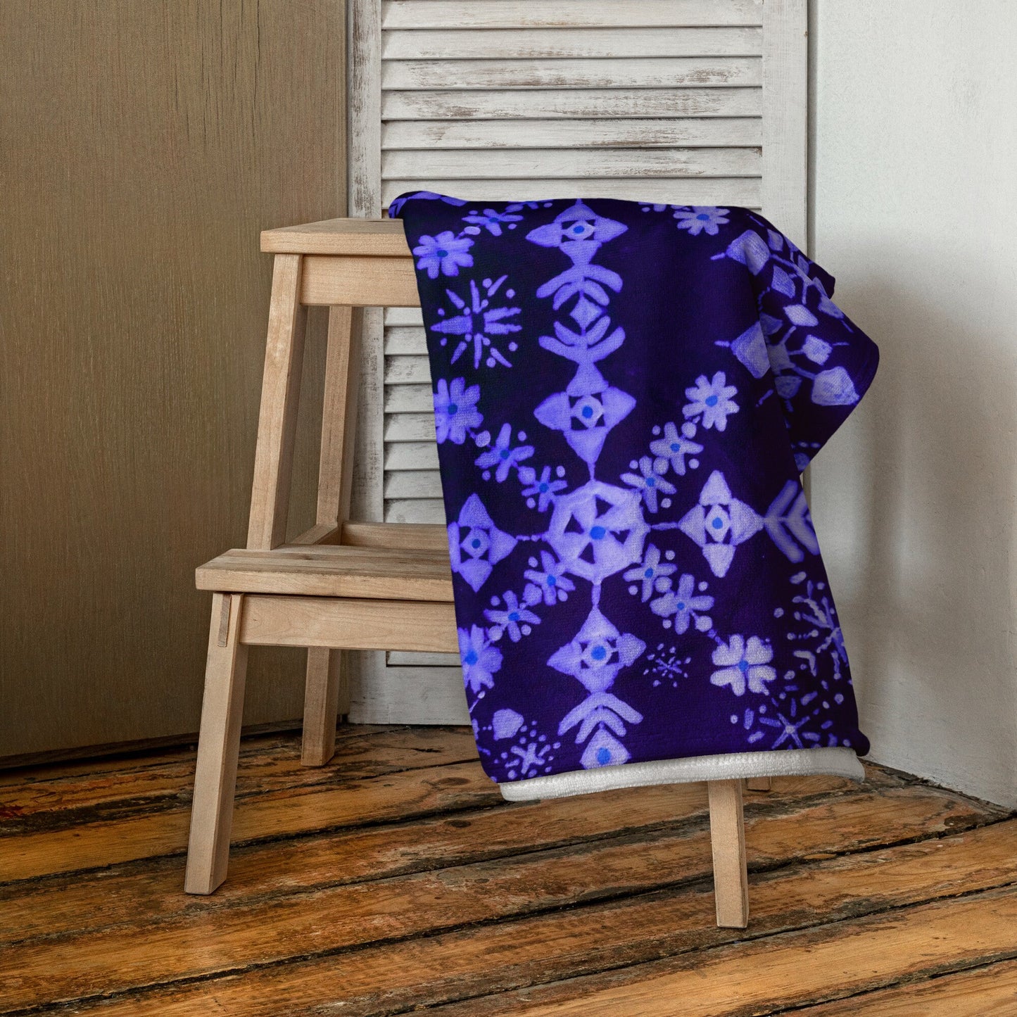 Snowflake Towel,fall towels,housewares,holiday decor,decor,winter towels,kids bath towels,guest towels,fun towels,bathroom towels