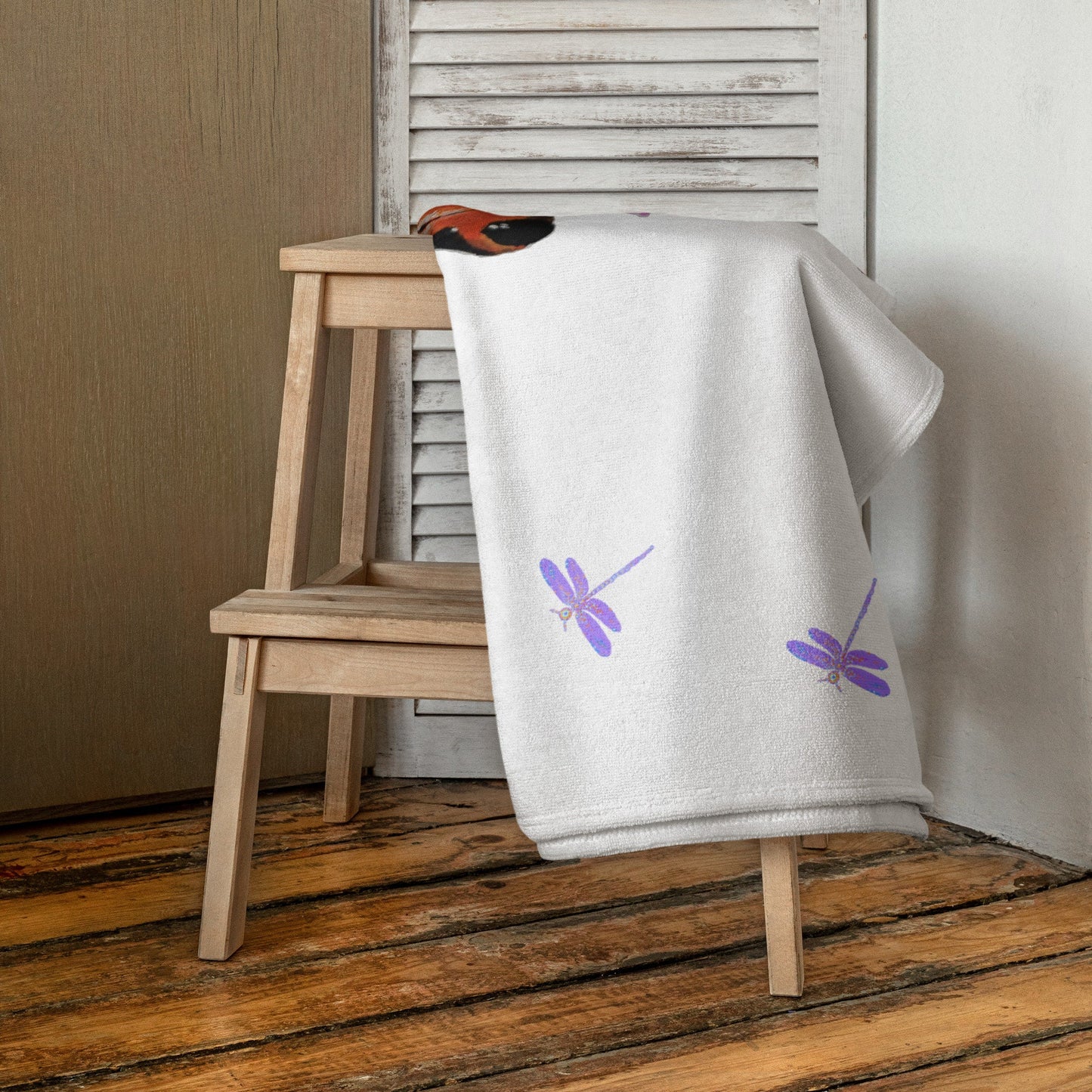 Orange frog towel,fall towels,housewares,decor,guest towels,kids bath towels,beach towels,frog lovers gift