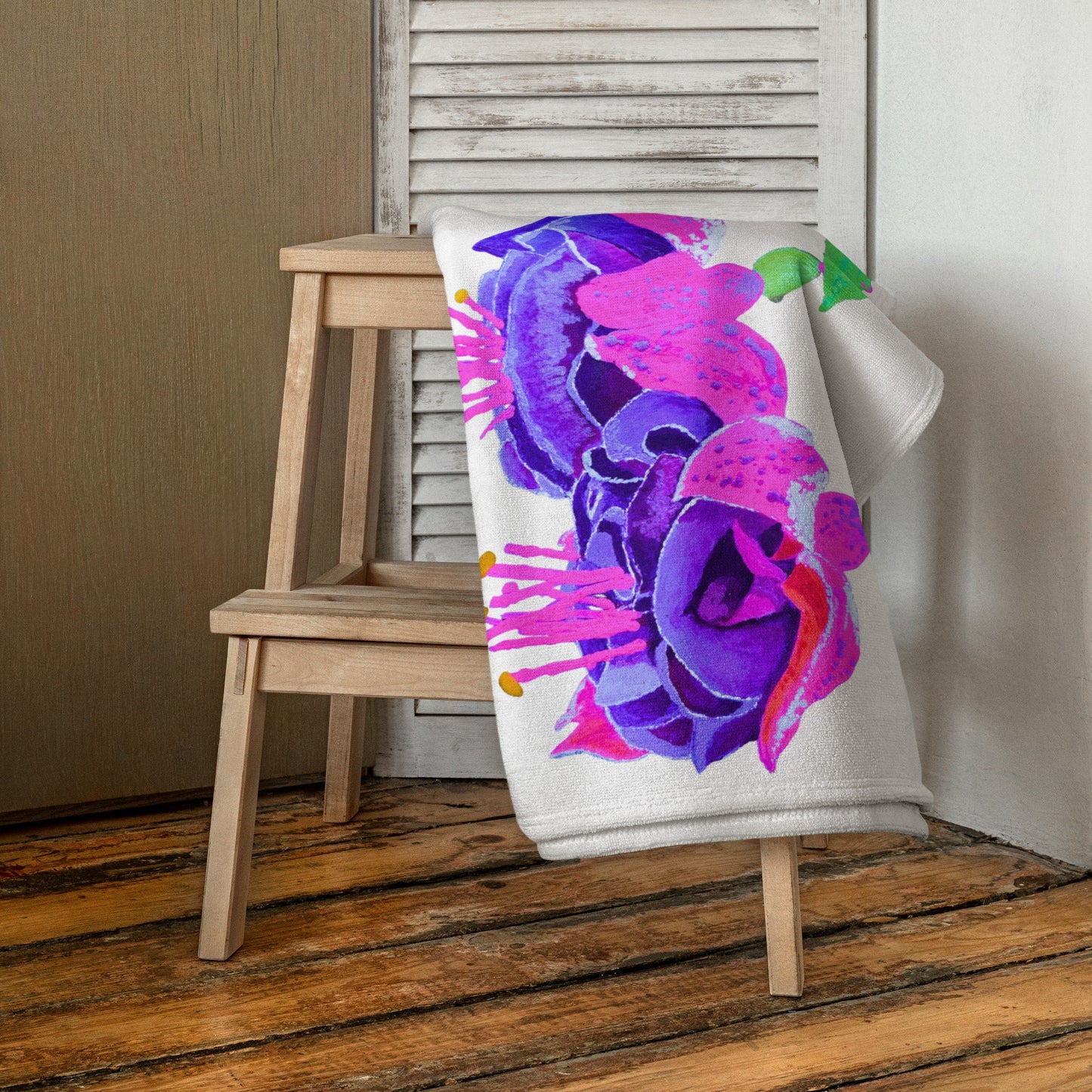 Colorful Fuscia Floral Beach Towel,fall towels,housewares,decor,botanical towels,kids bath towels,premium towels,guest towels,gym towels
