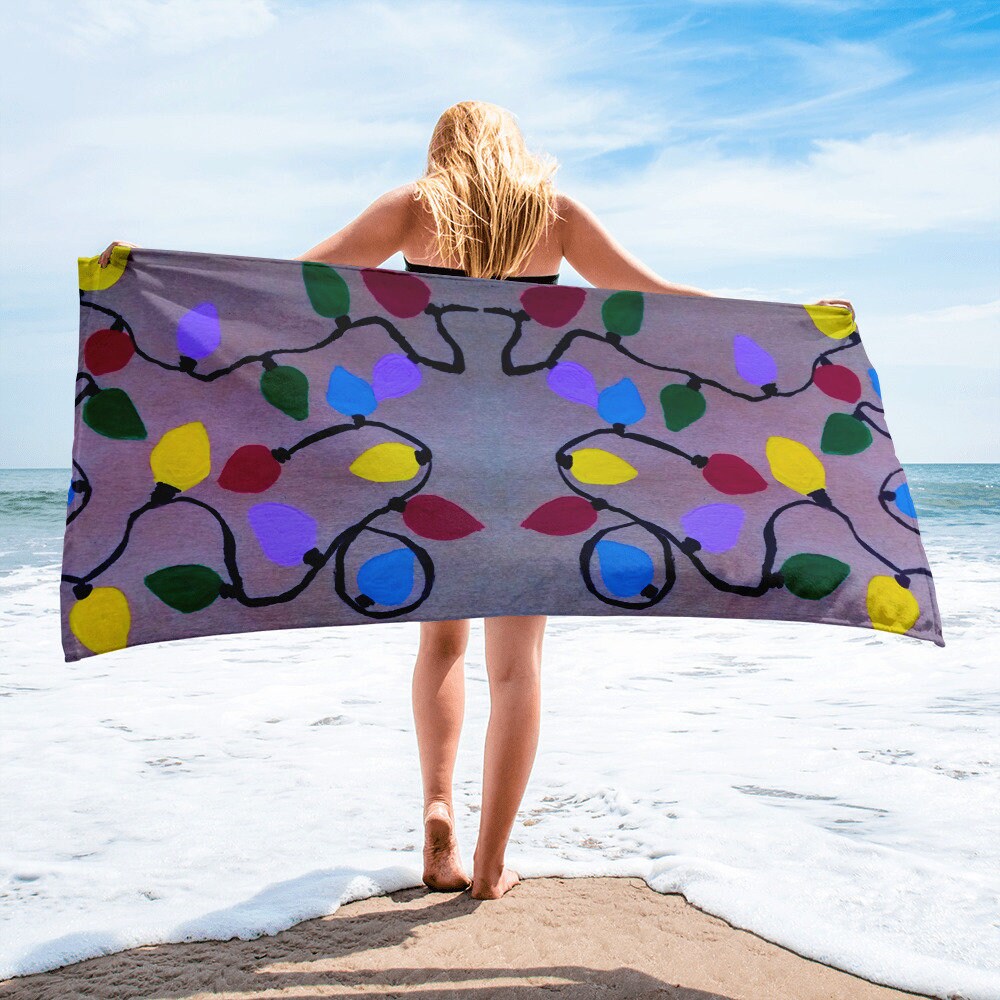 Holiday Lights Towel,fall towels,holiday towels,housewares,holiday decor,decor,guest towels,beach towels,kids bath towels,decorative towels
