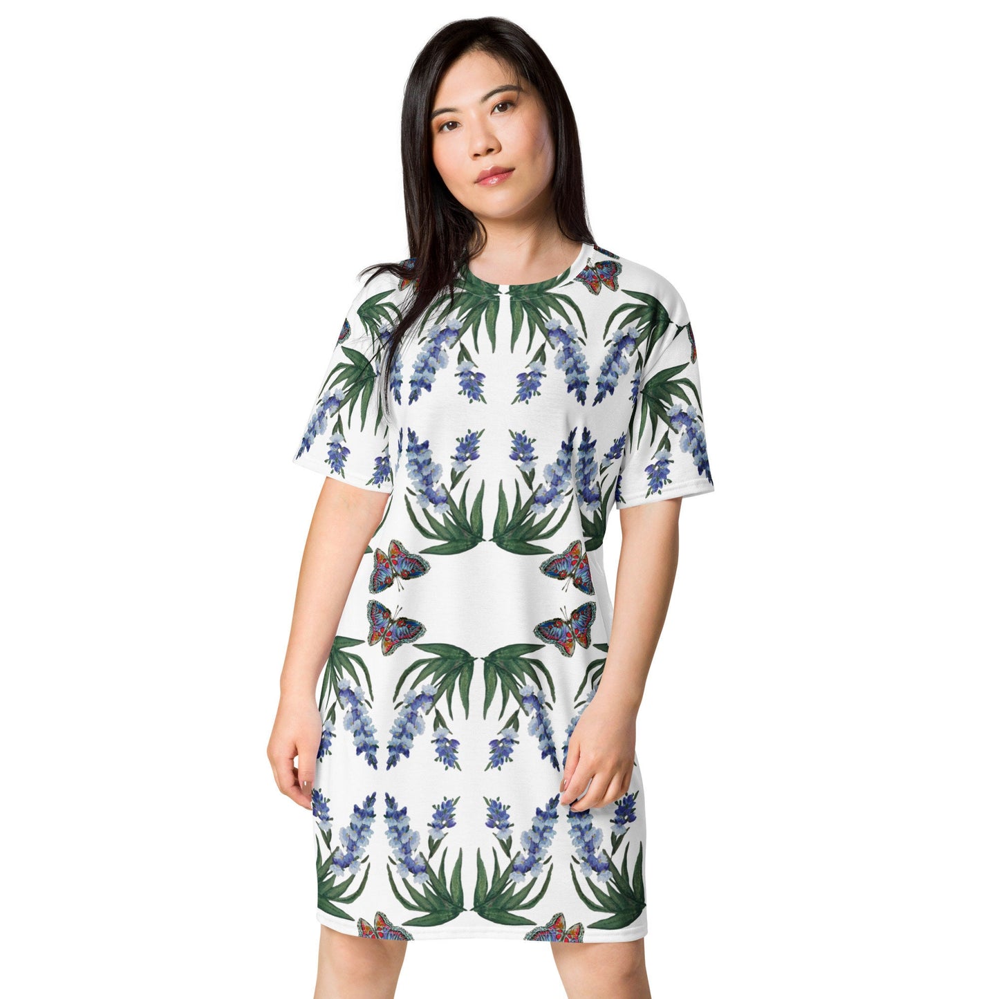 Wisteria Floral Pattern Spring Outfit, Plus Size Flower Print T-shirt Dress, Trending Colorful Nightgown