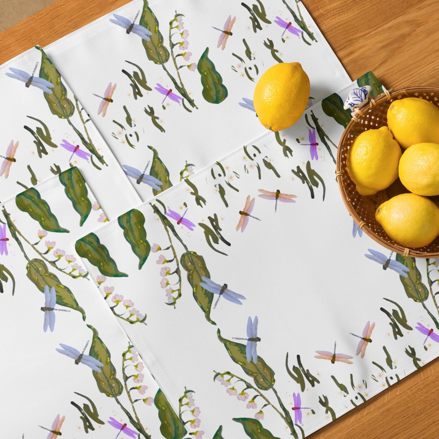 Botanical Dragonfly Placemat Set of 4, Spring Floral Wedding Placemats, Water Resistant Activity Placemats