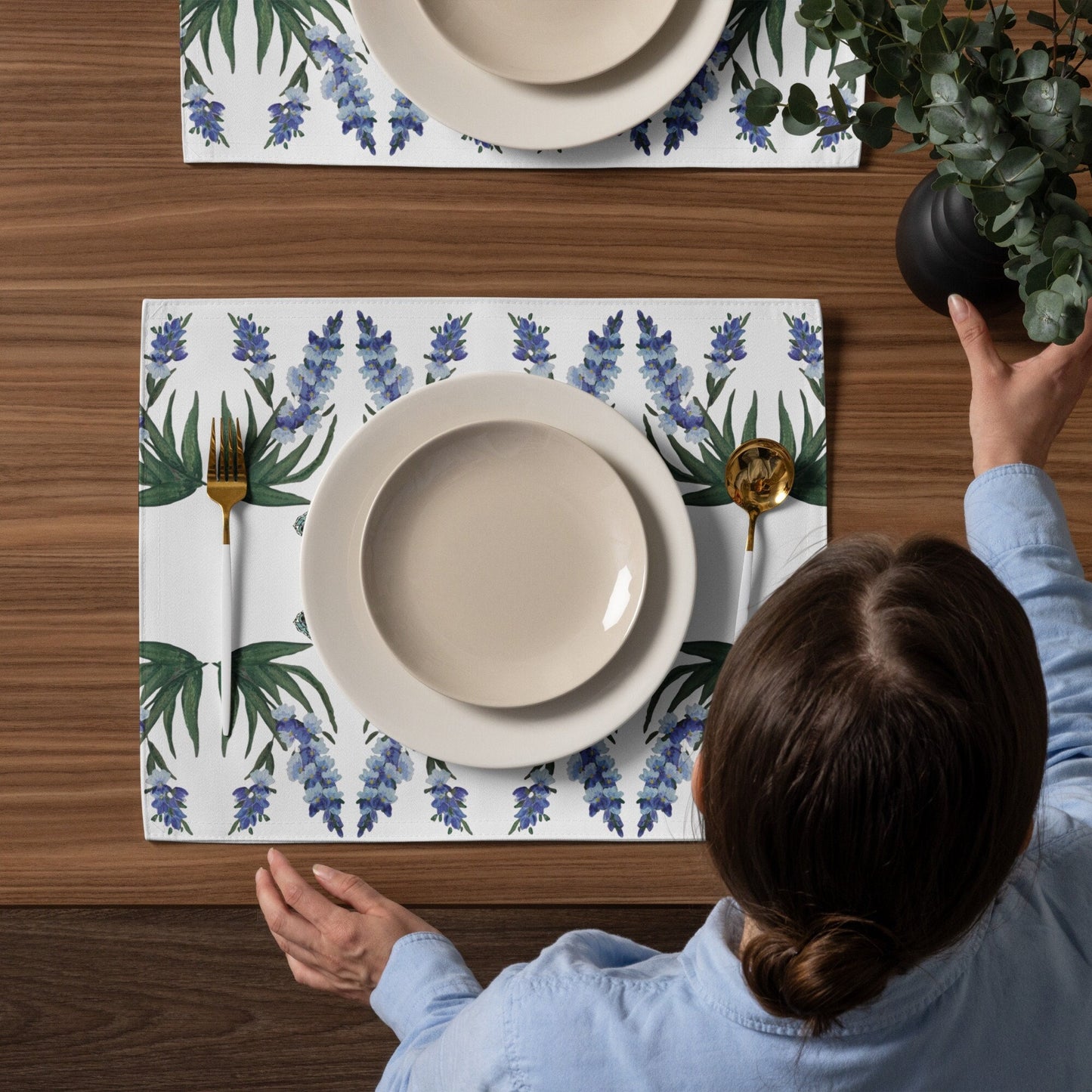 Wisteria Monarch Placemat Set of 4, Floral Modern Dinner Placemats, Fun Activity Placemats