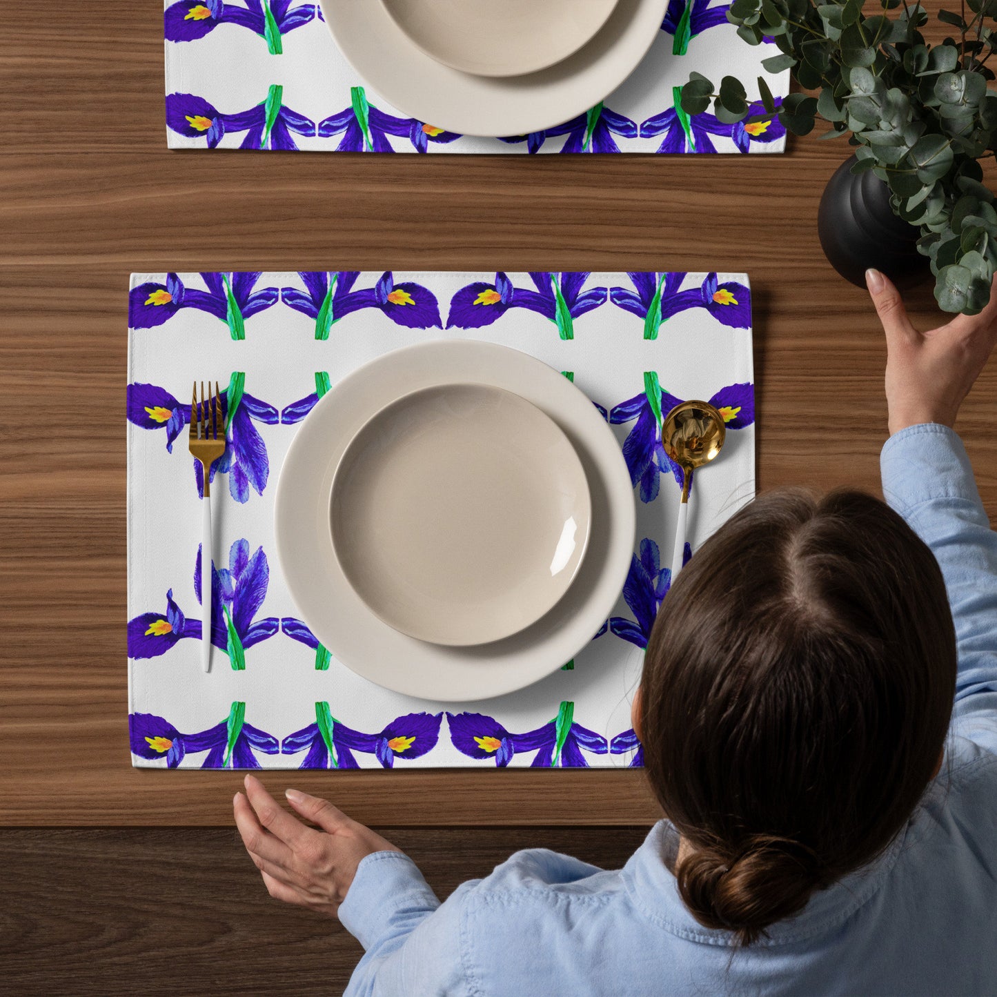 Iris Flower Placemat Set of 4, Perfect for Weddings or Family Dinners, Activity Placemats, Water Resistant