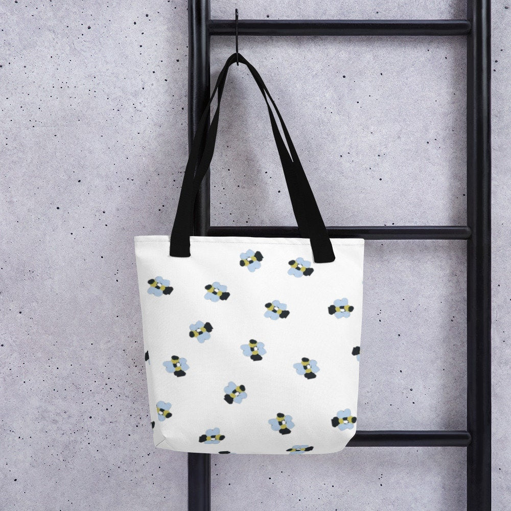 Bee lovers tote bag,farmers market bag,nurse tote bag,beach tote bag,carry all,nature lovers tote bag,daycare bag,college tote bag,work bag