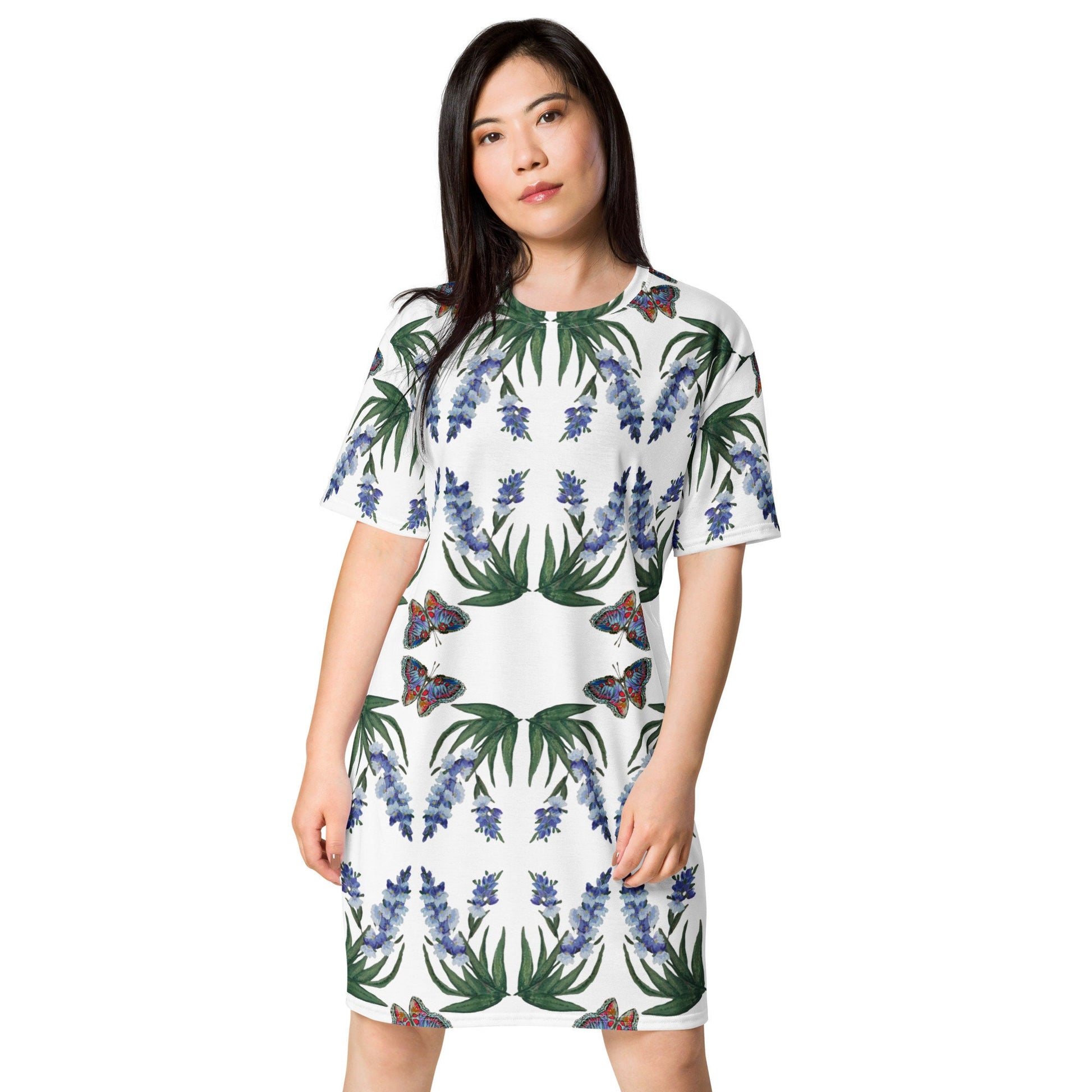 Wisteria Floral Pattern Spring Outfit, Plus Size Flower Print T-shirt Dress, Trending Colorful Nightgown