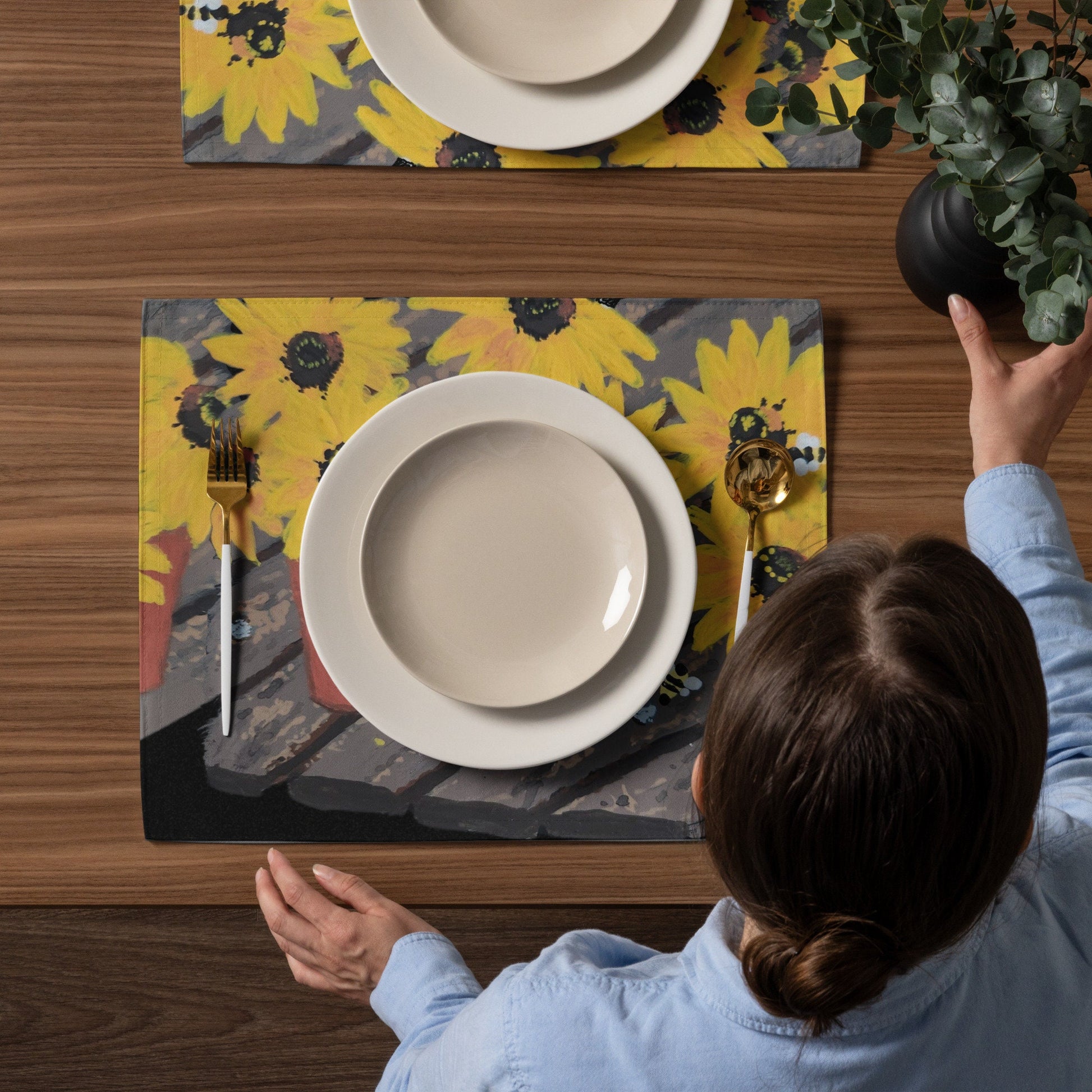 Black Eyed Susan Floral Placemat Set of 4, Modern Dinner Placemats, Water Resistant Activity Placemats, Fun Coloring Placemats